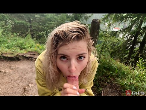 ❤️ Κορίτσι καταπίνει σπέρμα μετά από μια δημόσια πίπα - Eva Elfi ❤ Γαμημένο βίντεο ❌️